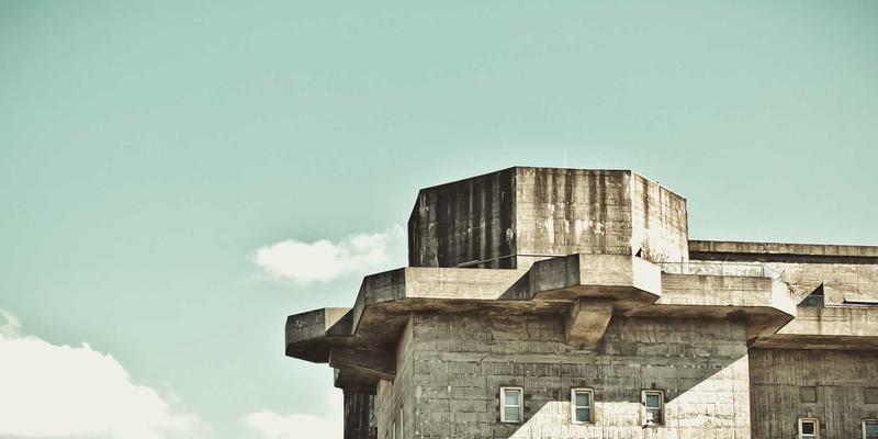 资讯浪潮中的双引擎：财经与科技新闻如何重塑我们的决策视野