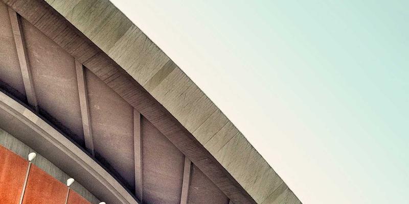 资讯革命：人工智能如何重塑科技新闻头条的写作、校对与分发